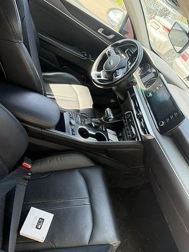 гран туризмо: Kia K5, белый жемчуг седан бизнес-класса Основные характеристики: - — 5