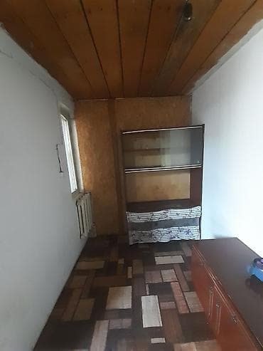 двух комната: Сдаётся двухкомнатная квартира. Адрес: Верхний Токольдош пер — 4