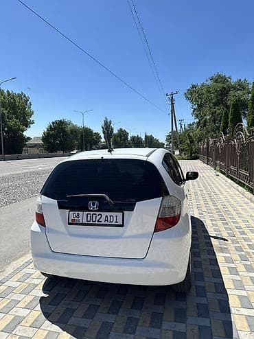 lada 2101: Honda Jazz: 2009 г., Бензин, Хэтчбэк — 4