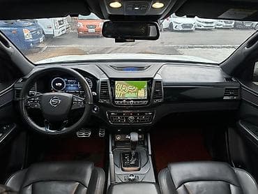 ssang: Интерьер современного внедорожника/кроссовера с продуманной — 1