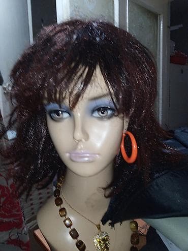 головные уборы: ПАРИКИ И НАКЛАДКИ НА ВОЛОСЫ - Разные стили: прямые с челкой — 3