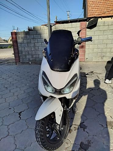 Скутерлер: Макси-скутер 150 куб. см, Бензин, Колдонулган — 5