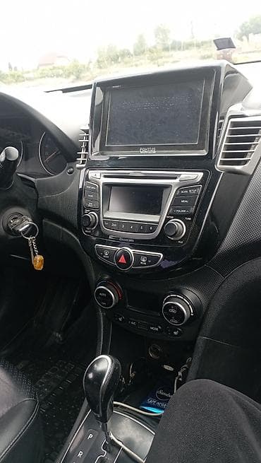 Hyundai Accent: 2015 г., 1.6 л, Автомат, Бензин, Седан — 7