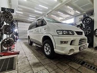 Унаа: Mitsubishi Delica: 2003 г., 3 л, Автомат, Бензин, Бус — 4