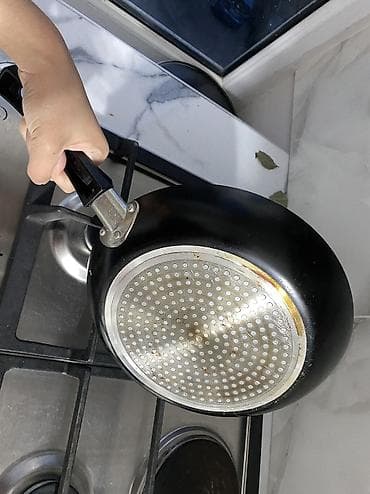 антипригарная сковорода: Б/у сковородка 24 см из IKEA антипригарная с крышкой — 6