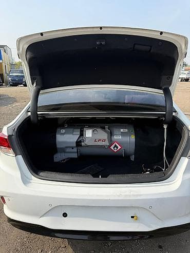 sonata 2004: Hyundai Sonata: 2021 г., Седан — 9