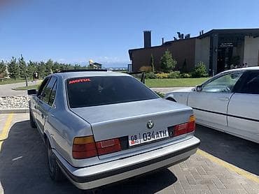 BMW 5 series: 1989 г., 3 л, Механика, Бензин, Седан — 5