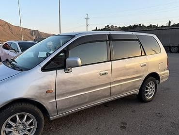 g comp: Honda Shuttle: 1996 г., Минивэн — 3