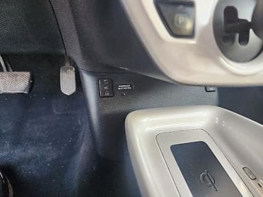 Унаа сатуу: Toyota Prius: 2017 г., 1.8 л, Автомат, Гибрид, Хетчбек — 8