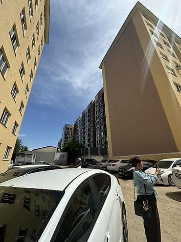 продам гараж: Продаю коммерческое помещение Цокольный этаж Площадь 54 м2 Три — 9