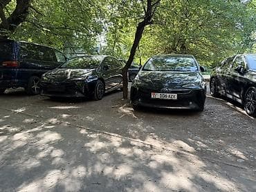 приус куплю: Toyota Prius: 2020 г., 1.8 л, Вариатор, Гибрид, Хэтчбэк — 3