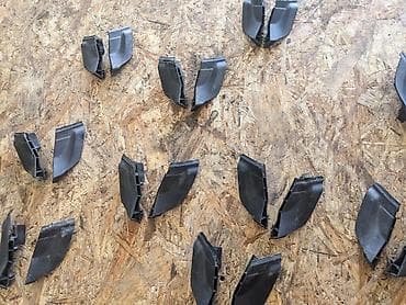 Тойота Приус 30 пластик переданный стекло крышка дворников at lalafo.kg Тойота Приус 30 пластик переданный стекло крышка дворников