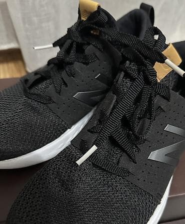 Жеке буюмдар: Кроссовки New Balance WSPTLB1 (оригинал) состояние 10/10 - Цвет — 2