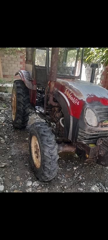Трактор Jinma JM-404 с кабиной Основные характеристики: - Колесная at lalafo.kg Трактор Jinma JM-404 с кабиной Основные характеристики: - Колесная