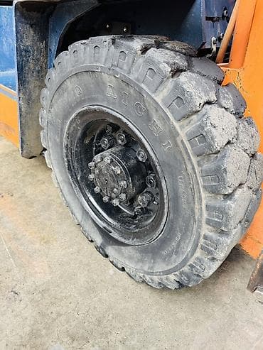 пагрузчик: Погрузчик, Toyota, Колесный, Вилочный — 7