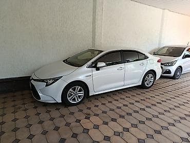 sg 9: Toyota Corolla: 2021 г., 1.8 л, Вариатор, Гибрид, Седан — 2