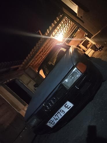 Audi 100: 1989 г., Механика, Седан — 4