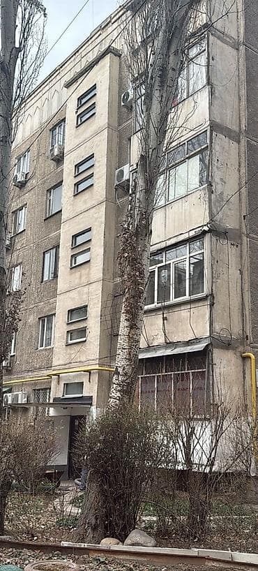 сдаю каые: 3 комнаты, Собственник, С мебелью частично — 4