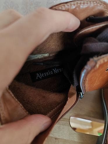 basconi бу: Кожаные ботинки,размер в размер -38размера.
Деми — 3