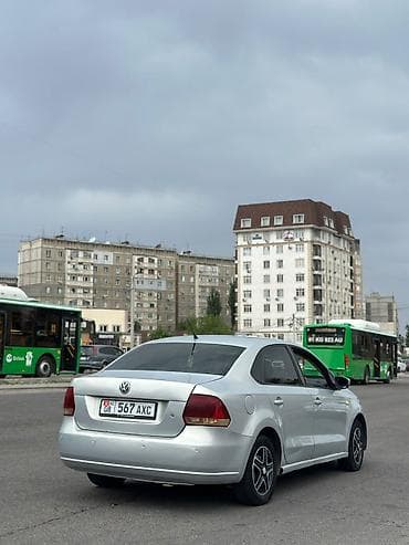 e2 byd: Volkswagen Polo: 2013 г., 1.6 л, Механика, Бензин, Седан — 3