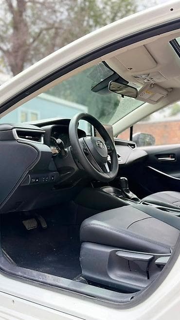 coroll: Toyota Corolla: 2022 г., 1.8 л, Вариатор, Гибрид, Седан — 5