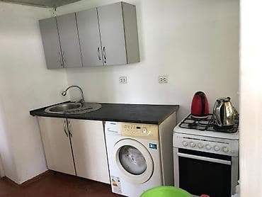 жайыл: 20 м², 1 бөлмө, Унаа токтотуучу жай, Забор, тосулган — 6