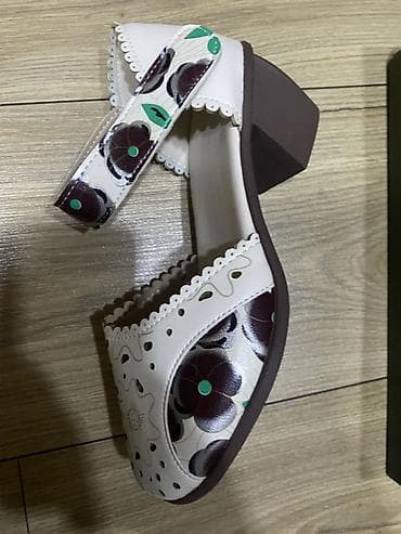 туфли мери джейн: Женские туфли на среднем каблуке с ремешком Mary Jane - Материал — 2