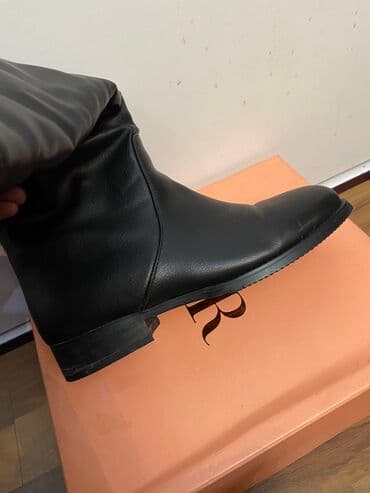 Атайын кийим: Продаю сапоги, практически новый. Одевала 2 раза. Теплые — 5