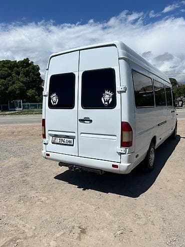 гоф 4: Mercedes-Benz Спринтер: 2002 г., 2.7 л, Механика, Дизель, Бус — 3