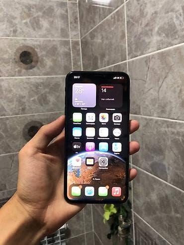 mac studio: IPhone Xs Max, Б/у, 256 ГБ, Space Gray, Зарядное устройство, Чехол, 100 % — 1