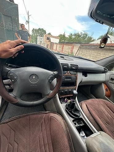 key maker: Mercedes-Benz C-Class: 2000 г., 2.4 л, Механика, Газ, Седан — 5