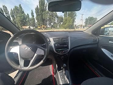 mb 220: Hyundai Solaris: 2013 г., 1.6 л, Автомат, Бензин, Седан — 5