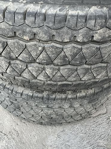 Комплект шин для легкого коммерческого транспорта - Размер: 225/65