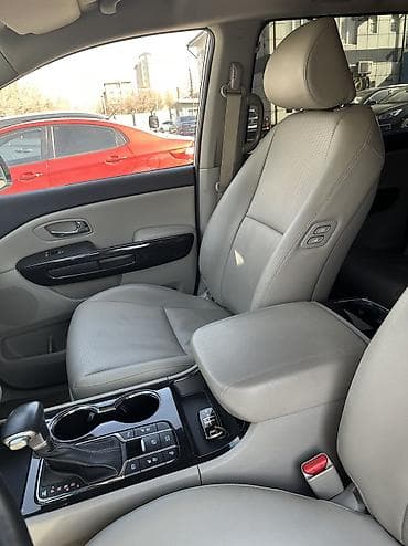 sprinter 2003: Kia Carnival: 2019 г., 2.2 л, Автомат, Дизель, Минивэн — 6