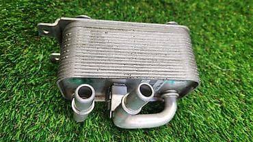 Теплообменник BMW 740i 2007 E65 N62B40A 01 В отличном состоянии