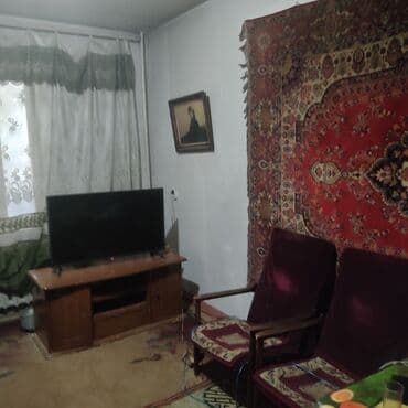 очен срочно: Үй, 77 кв. м, 4 бөлмө, Кыймылсыз мүлк агенттиги, Эски ремонт — 13