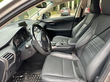 Lexus NX: 2018 г., Автомат, Бензин, Кроссовер