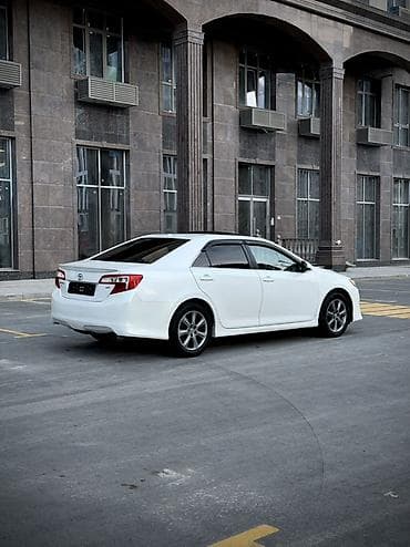 Продажа авто: Toyota Camry: 2012 г., 2.5 л, Автомат, Бензин, Седан — 3