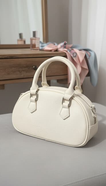 сумка для беременных: Сумка бочонок очень удобный новый. Цвет Айвори . Можно на мероприятии — 1