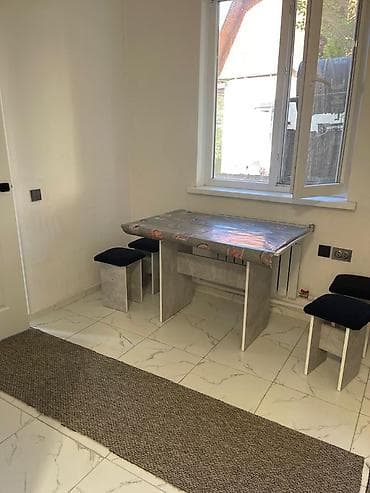 ул западная: Жибек Жолу менен Ростовскаянын кесилишинде бывший зап.автовокзалдын — 3