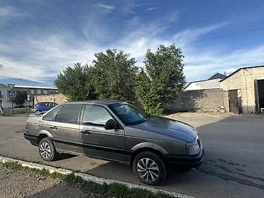 салон на гольф 2: Volkswagen Passat: 1990 г., 1.8 л, Механика, Бензин, Седан — 4
