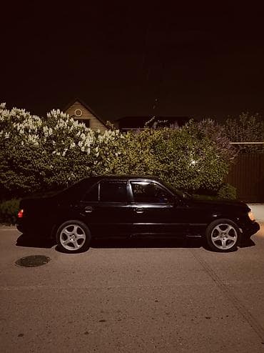 мерс 230: Mercedes-Benz W124: 1988 г., 2.3 л, Ручные, Бензин, Седан — 5