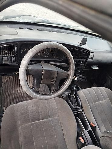 Volkswagen: Volkswagen Passat: 1991 г., 1.8 л, Механика, Бензин, Седан — 7