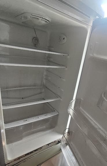 Техника жана электроника: Продаю б/у Холодильник, всё работает,замараживает нормально. пишите — 2