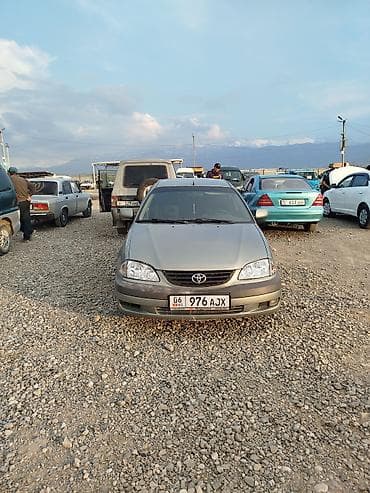 аудио касета: Toyota Avensis: 2002 г., 1.8 л, Ручные, Бензин, Лифтбек — 3