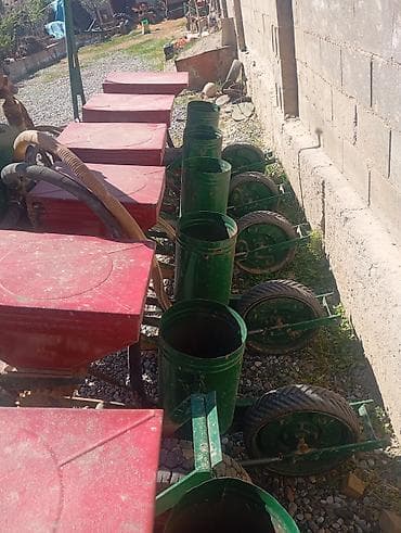 mini cuper: Кукурузная/овощная механическая сеялка, навесная на трактор. - Ширина — 5