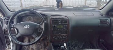 mazda c7: Toyota Avensis: 2001 г., 1.8 л, Механика, Бензин, Хэтчбэк — 6