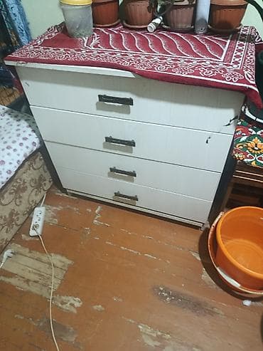 мебель для спальни диван: Набор мебели для комнаты - Комод с 4 выдвижными ящиками. Цвет фасадов — 1
