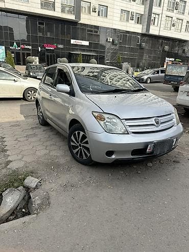 mazda 121: Toyota Ist: 2003 г., 1.5 л, Автомат, Бензин, Хэтчбэк — 3