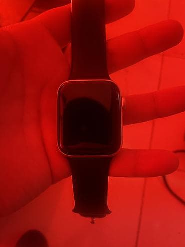 apple whatch: Apple Watch — 1